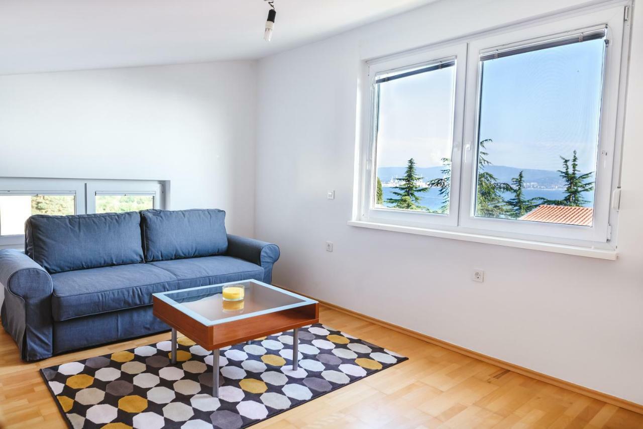 Apartma Joy - Private Beach Lägenhet Ankaran Exteriör bild